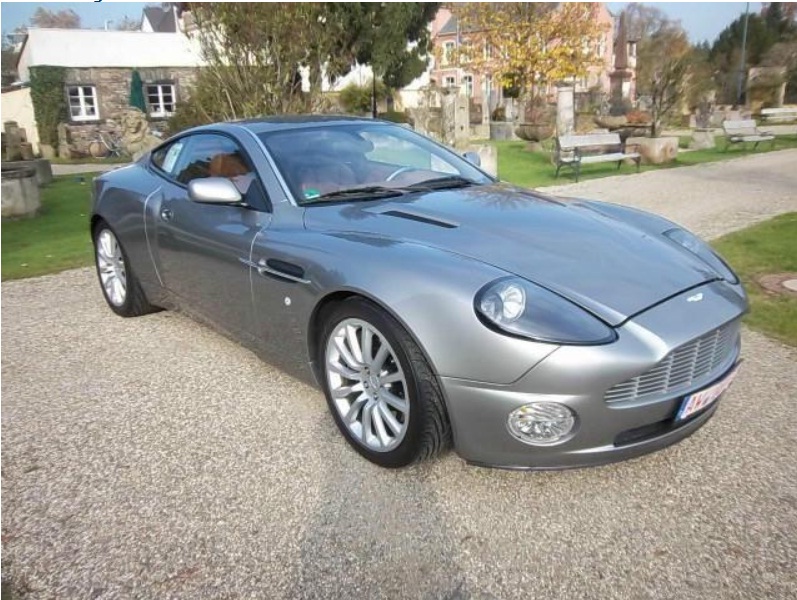 Left hand drive ASTON MARTIN VANQUISH V12 469 PS